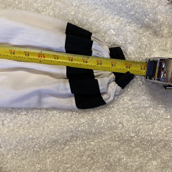 MLM Off Shoulder Black & White Wide Striped Cropped Puffy Long Sleeve Top  XS - Picture 6 of 13